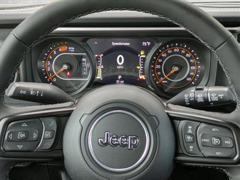 New 2025 Jeep Wrangler Unlimited Rubicon image 11