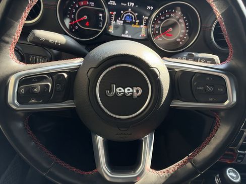 Used 2022 Jeep Wrangler Unlimited Rubicon w/ LED Lighting Group AWD/4WD image 21