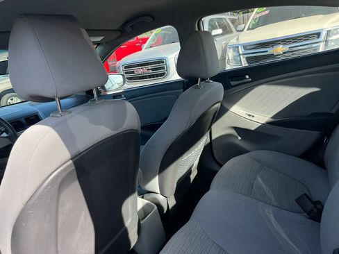 Used 2017 Hyundai Accent SE image 11