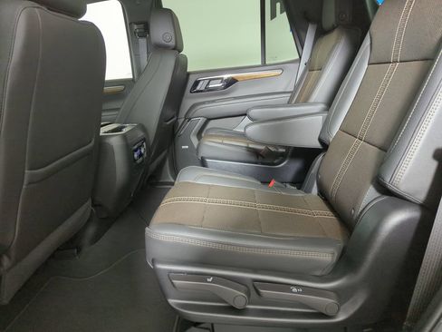Used 2026 Chevrolet Tahoe High Country AWD/4WD image 20