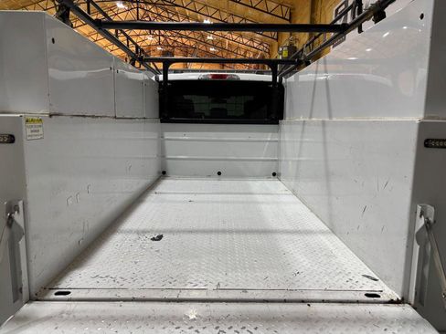 Used 2022 Ford F250 XL w/ Power Equipment Group image 22