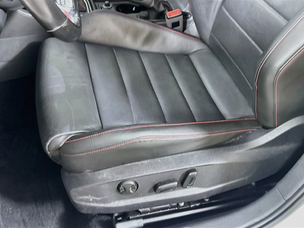 Used 2017 Volkswagen GTI Autobahn FWD image 23