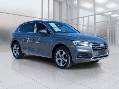 Used 2020 Audi Q5 2.0T Premium w/ Convenience Package AWD/4WD image 7