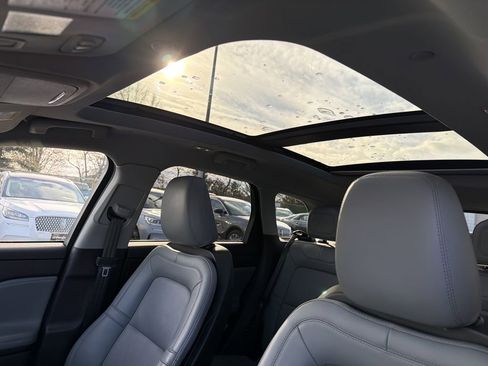 Certified 2022 Lincoln Corsair AWD w/ Premium Package image 29