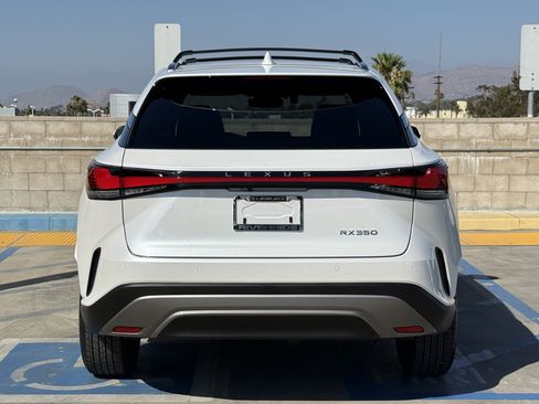 Certified 2025 Lexus RX 350 Premium FWD image 10
