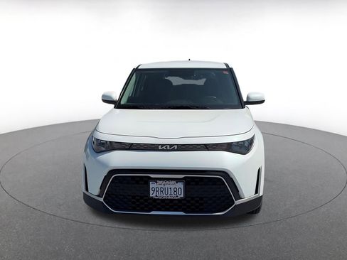 Used 2025 Kia Soul LX w/ LX Technology Package FWD image 4