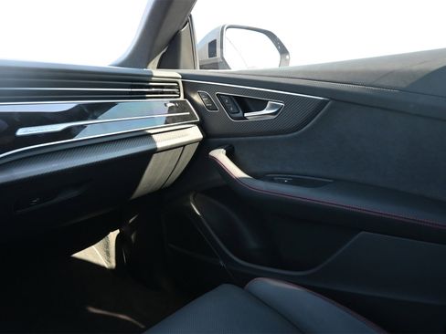 Used 2025 Audi RS Q8 performance image 8