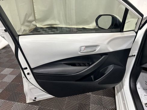 Used 2024 Toyota Corolla SE image 21