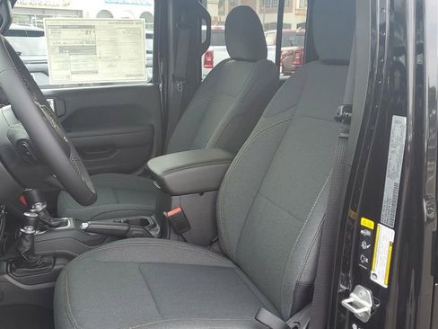 New 2026 Jeep Gladiator Sport image 17