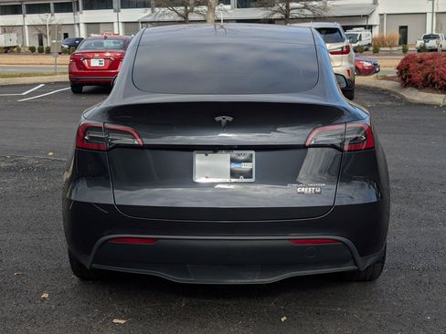 Used 2025 Tesla Model Y Long Range image 10
