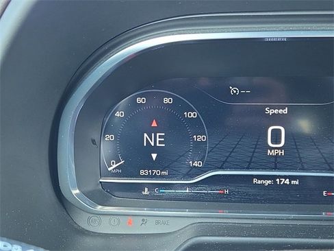 Used 2022 GMC Yukon SLT w/ SLT Luxury Package image 26