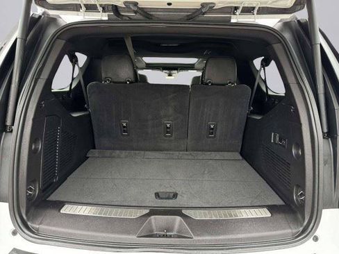 Used 2021 Chevrolet Suburban Premier w/ Premium Package RWD image 56