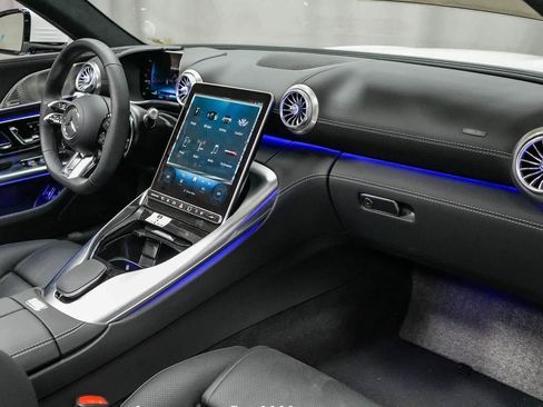 New 2025 Mercedes-Benz SL 63 AMG S e Performance 4MATIC image 19