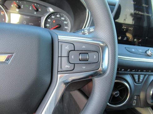 New 2026 Chevrolet Blazer LT w/ Convenience Package FWD image 18