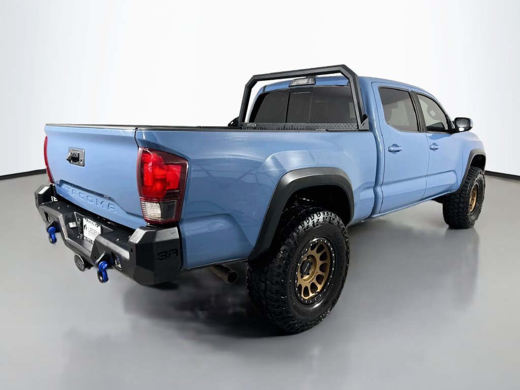 Used 2019 Toyota Tacoma TRD Off-Road AWD/4WD image 7