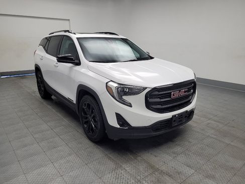 Used 2021 GMC Terrain SLT w/ Elevation Edition image 13