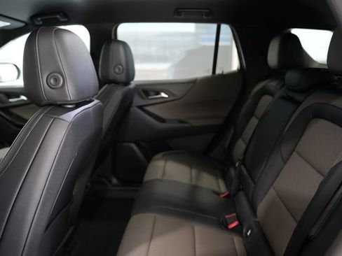 New 2026 Chevrolet Equinox LT image 15