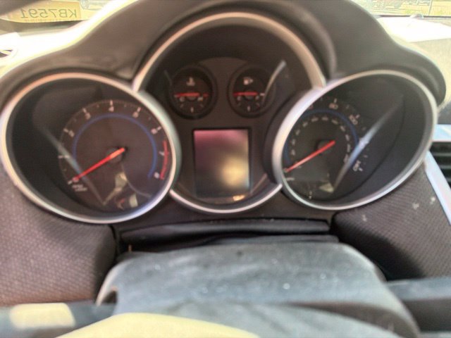 Used 2015 Chevrolet Cruze LT w/ Enhanced Safety Package FWD image 13