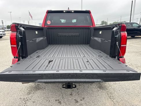 Used 2026 Toyota Tacoma SR5 AWD/4WD image 14