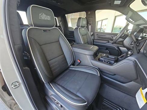 New 2026 GMC Sierra 2500 AT4X w/ AT4X AEV Edition AWD/4WD image 17