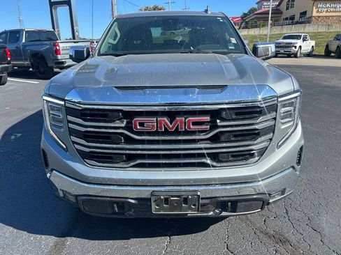Used 2025 GMC Sierra 1500 SLT AWD/4WD image 2