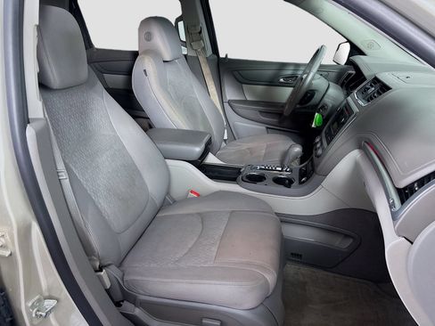 Used 2013 GMC Acadia SLE FWD image 28