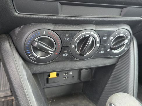 Used 2020 Toyota Yaris LE FWD image 18
