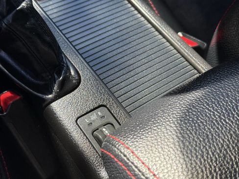 Used 2014 Subaru Impreza WRX STI image 25