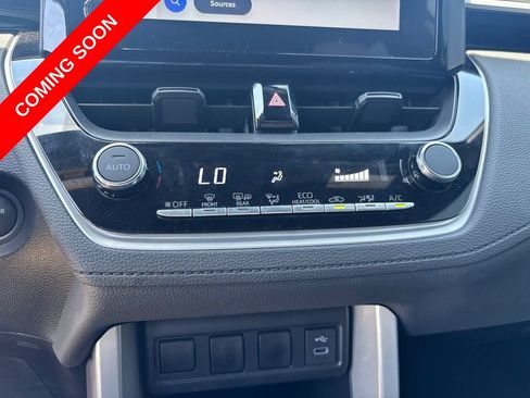 Used 2025 Toyota Corolla Cross AWD Hybrid image 23