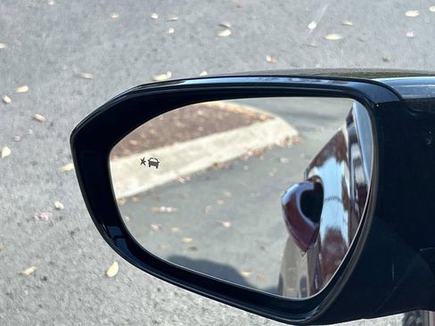 Used 2023 Chevrolet Bolt LT image 17