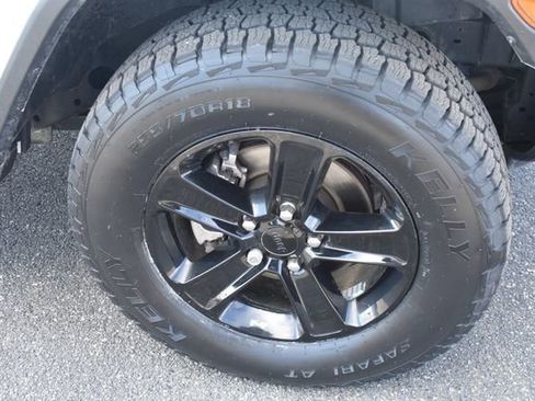 Used 2022 Jeep Wrangler Unlimited Sahara image 11