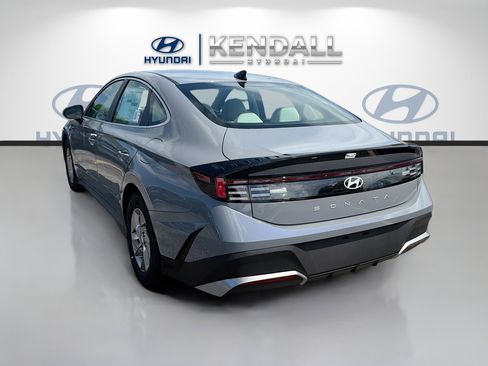New 2026 Hyundai Sonata SE FWD image 4