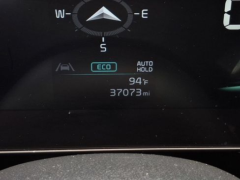 Certified 2023 Kia Niro EX FWD image 21