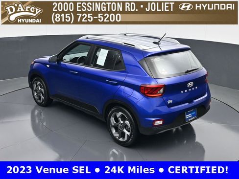 Certified 2023 Hyundai Venue SEL image 18