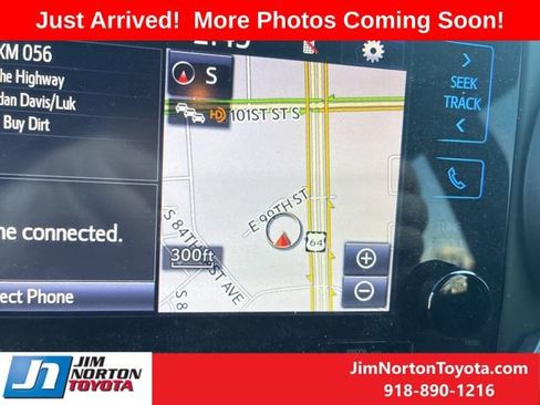 Used 2018 Toyota Tacoma TRD Off-Road image 11