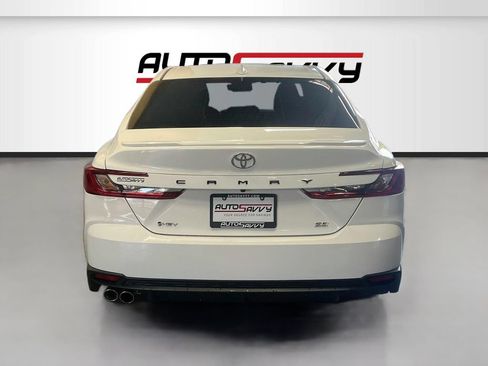 Used 2026 Toyota Camry SE FWD image 6