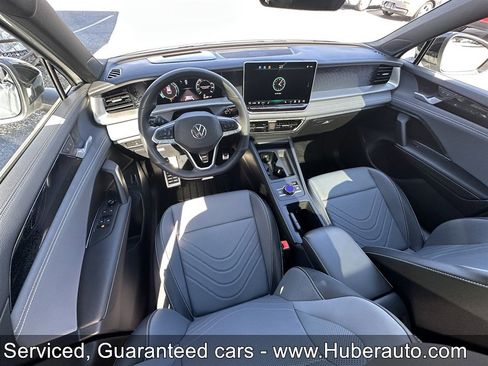 Used 2025 Volkswagen Tiguan SE R-Line AWD/4WD image 19