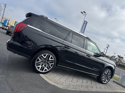 Used 2025 Ford Expedition Max Platinum w/ Platinum Ultimate Package image 2