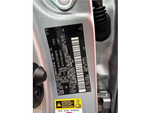 Used 2015 Toyota Highlander XLE FWD image 31