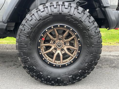 Used 2020 Jeep Wrangler Rubicon w/ LED Lighting Group AWD/4WD image 35