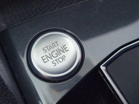 Used 2021 Volkswagen Tiguan SE R-Line AWD/4WD image 11