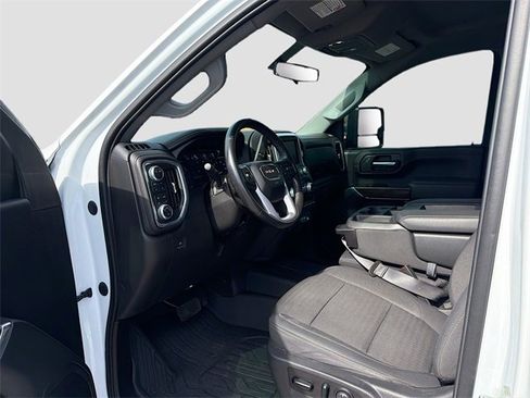 Used 2021 GMC Sierra 2500 SLE w/ SLE Value Package; image 24
