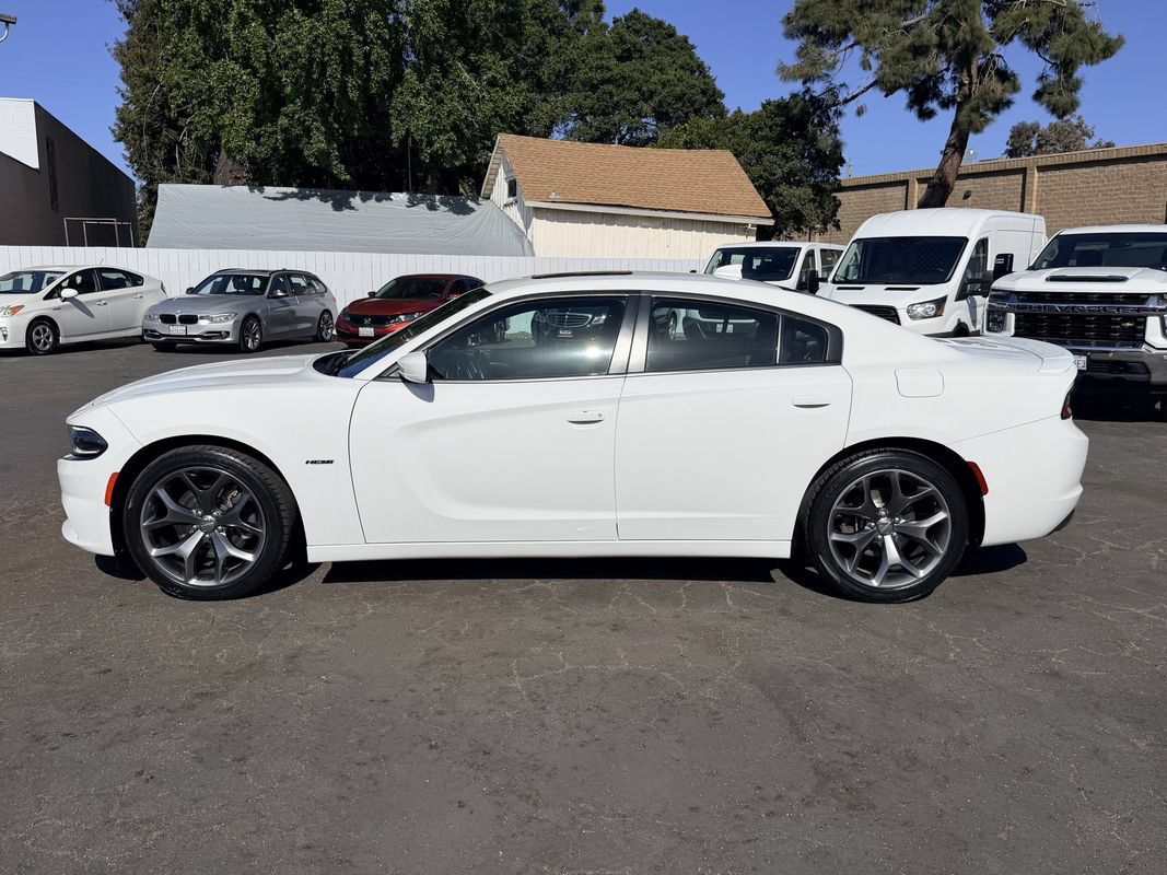 Used 2016 Dodge Charger R/T w/ Plus Group RWD image 8