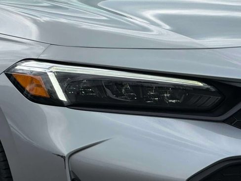 Used 2025 Honda Civic Sport image 7