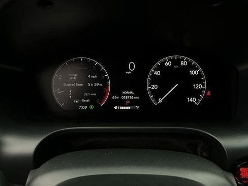 Used 2025 Honda HR-V Sport image 33