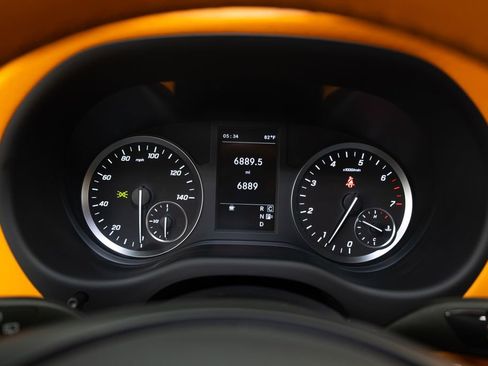 Used 2023 Mercedes-Benz Metris Passenger image 55