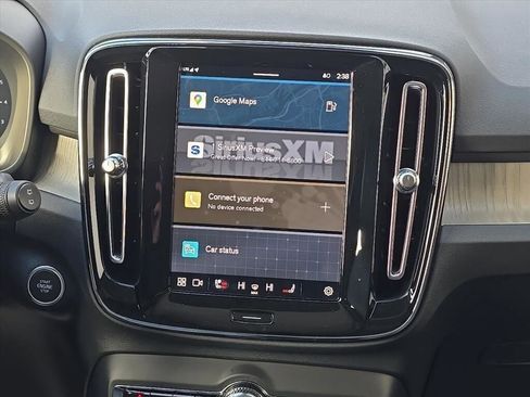 Certified 2023 Volvo XC40 B5 Ultimate w/ Climate Package image 15