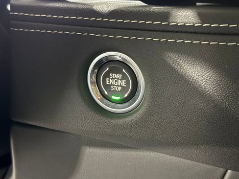 New 2026 Cadillac Escalade ESV Luxury image 39