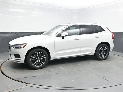 Used 2021 Volvo XC60 T6 Momentum AWD/4WD image 3
