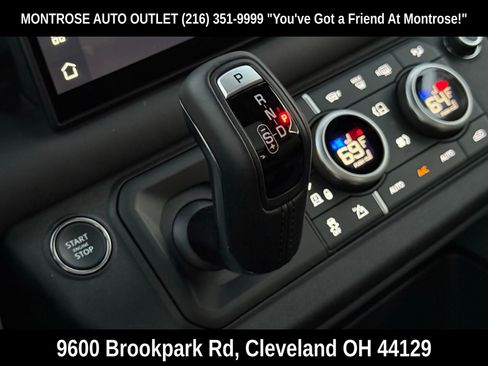 New 2025 Land Rover Defender 90 S image 21